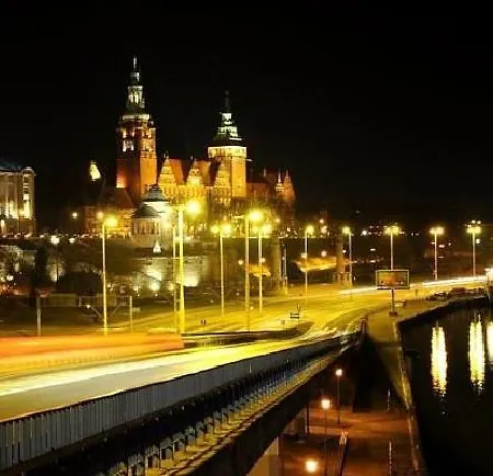 Διαμέρισμα Hanza Tower - Pool And Spa, No 601 *