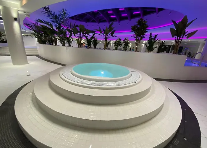 Apartment Hanza Tower - Pool And Spa, No 601 Szczecin